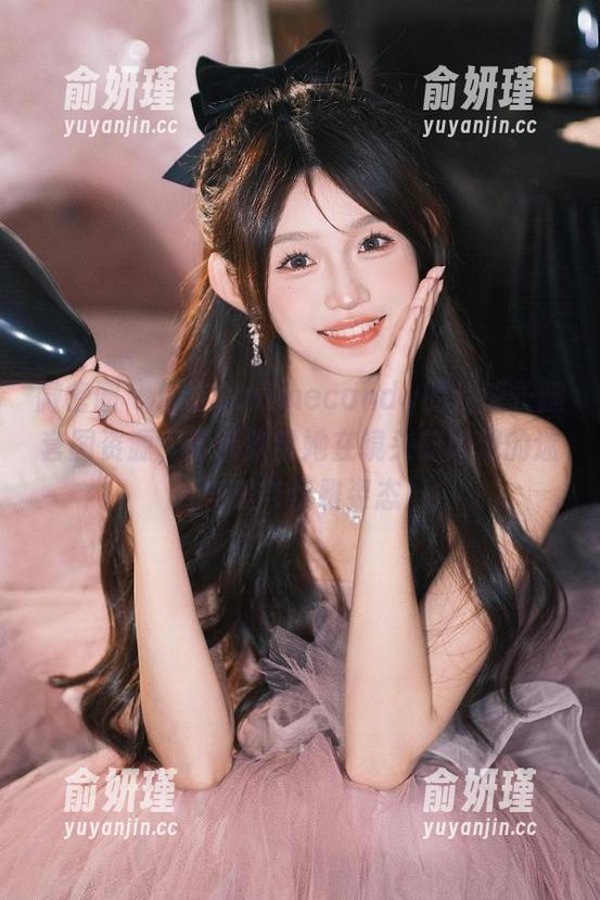 Callmecandy 微密圈 - 精选Callmecandy的性感长腿套图资源,尽情欣赏她在镜头前展现的迷人气质与优雅姿态!