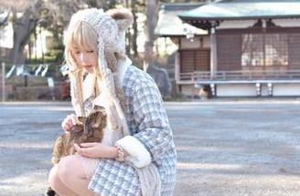 ElyEE子全新写真集分享,深入诗乃偶像的美丽与梦幻之旅