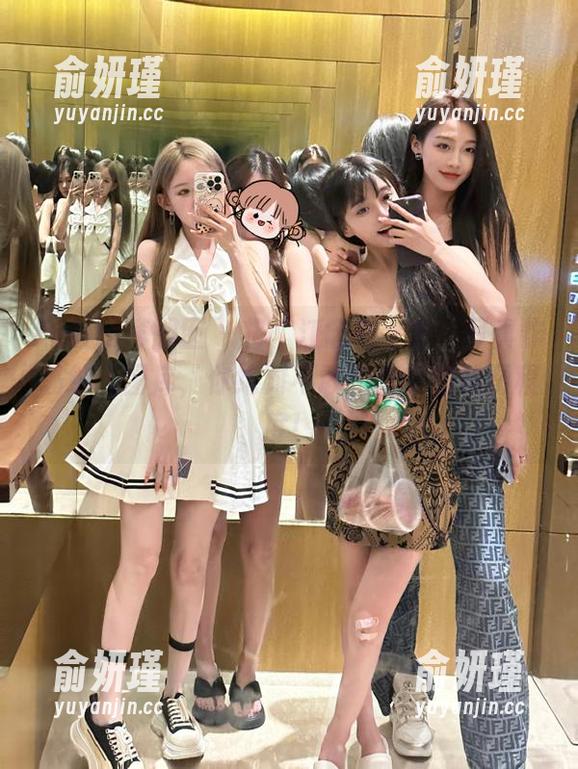 Feilin嗲囡囡-江念鱼 Feilin嗲囡囡 - 将“江念鱼女友”写真作品纳入图库,你绝对不敢相信它的美丽程度!