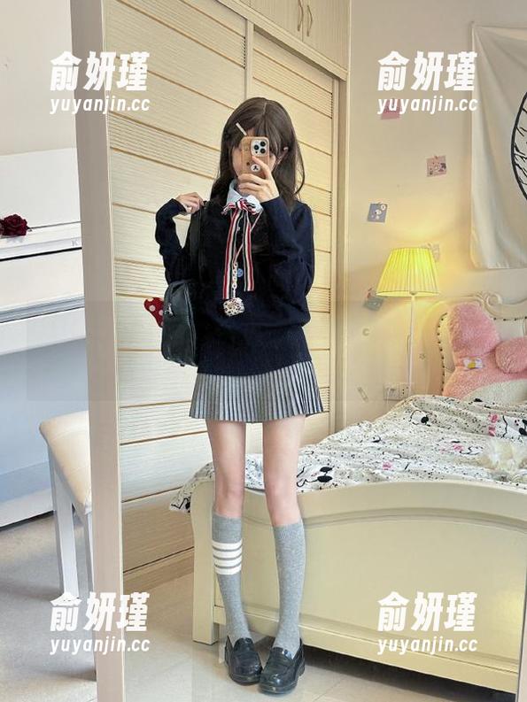 GIRLT果团网 - 在梦心月的蕾丝写真集中分享，揭开时尚与艺术的碰撞