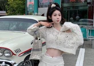 HuaYang花漾 – 享受夏日阳光：Cris_卓娅祺比基尼精选美图集锦