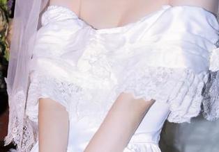 HuaYang花漾 – 免费下载Cris_卓娅祺红裙写真，捕捉每一个美好瞬间的秘密