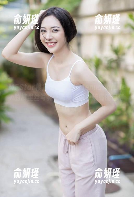 MFStar模范学院 - 欣赏Jennanni_Jen的裤里丝写真，感受照片中流露的自信与优雅