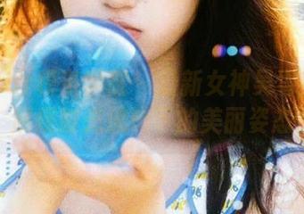 MFStar模范学院 – 最新女神吴雪瑶套图,展现时光流转下的美丽姿态。
