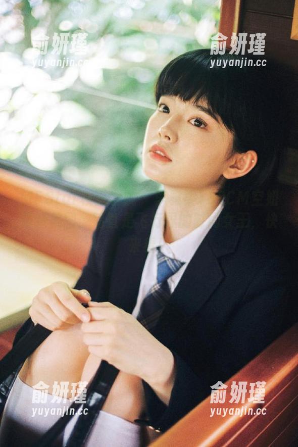 MFStar模范学院-李雅柔182CM MFStar模范学院 - 李雅柔182CM空姐最新美图,简直是飞行界的时尚女王,快来看!
