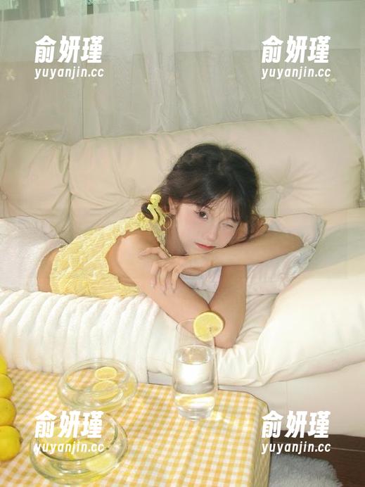 MFStar模范学院 - 美七mia最新图包，尽显她在夏日中的绝美风采与灵动气息