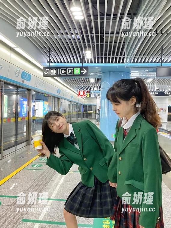 MFStar模范学院-草莓兔兔 MFStar模范学院 - 草莓兔兔的棉袜美图合集,柔软质感演绎无尽魅力与甜美