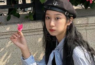 MFStar模范学院 – 带你领略：郭忆然女友写真原图福利，尽显个性与风采！