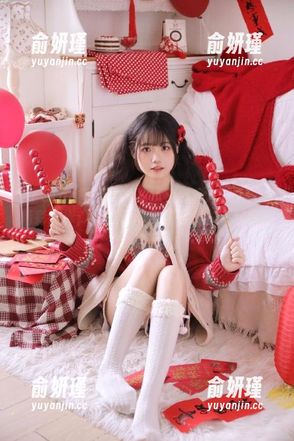 MFStar模范学院 - 探索露露Andrea的精彩世界：棉袜作品免费下载，一起感受温馨