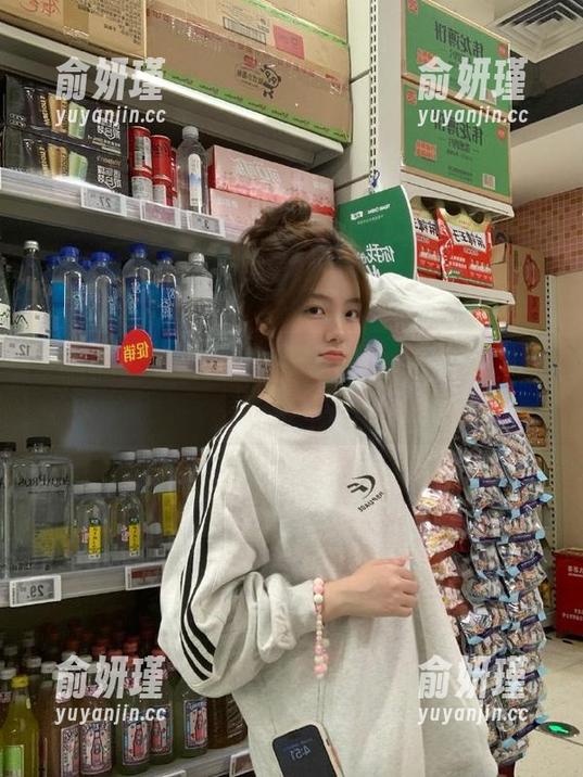 MTMeng模特联盟 - 李李七七喜喜少女写真套图：用镜头定格梦幻般的青春记忆