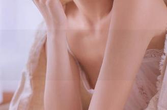MiStar魅妍社 – 大奶昔Kyra美腿摄影更新：美图盛宴开启，快抢先一睹风采！