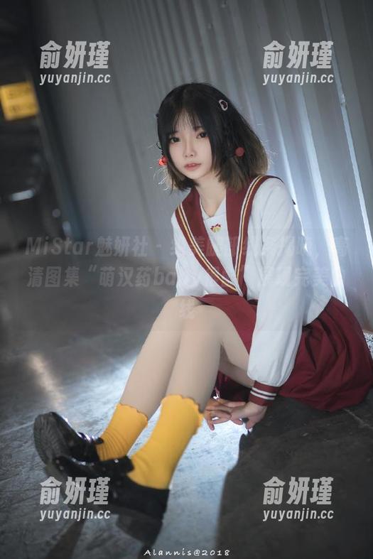 MiStar魅妍社 - 绝美腿部线条揭晓，高清图集“萌汉药baby很酷”展现完美曲线