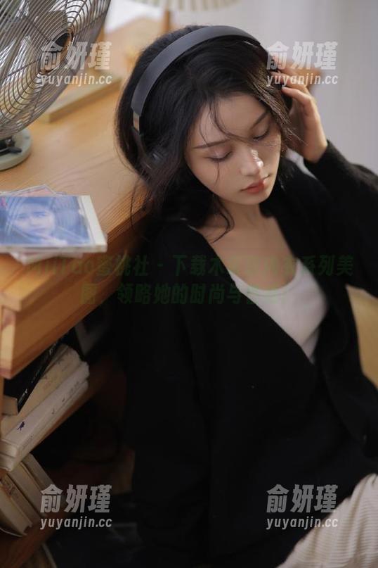 MiiTao蜜桃社-木奈奈 MiiTao蜜桃社 - 下载木奈奈内衣系列美图,领略她的时尚与性感!