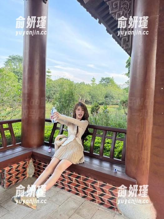 MiiTao蜜桃社 - 福利抢先看！陌子Mandy双马尾写真原图，绝对让你眼前一亮！