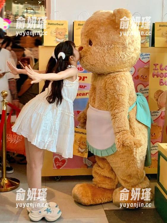 PoppaChan PoppaChan的圣诞莉莉(贞德·AlterSantaLily)作品:每一张原图都诉说着过节的温暖