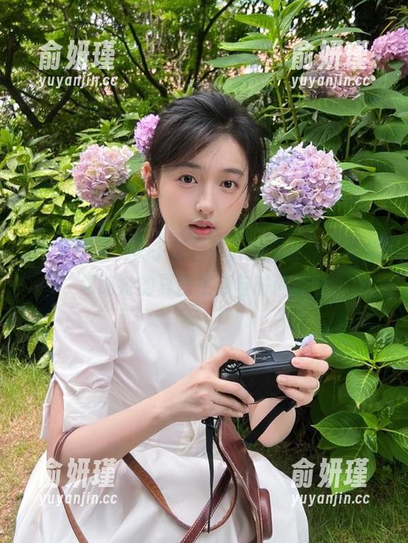 SSA丝社-美子 SSA丝社 - 美子夏日写真图库分享,带你领略她的夏日生活与时尚态度