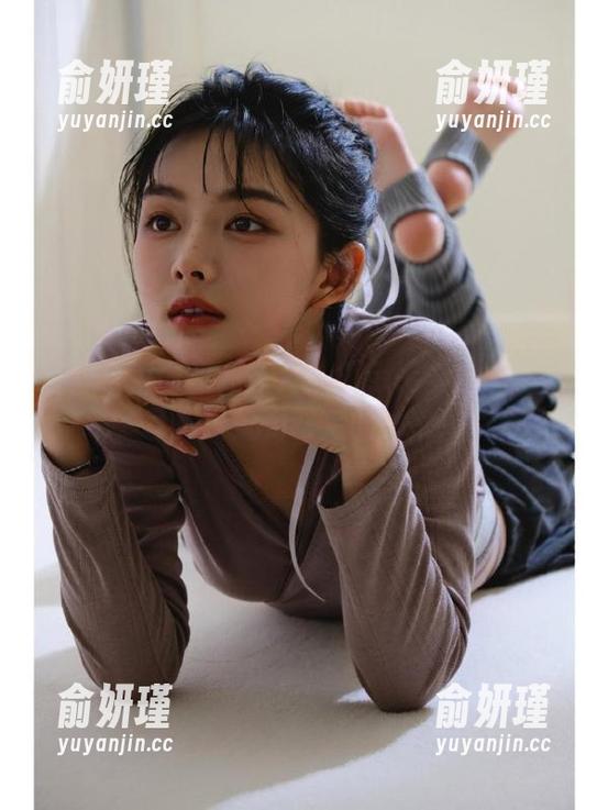 Seele麦麦 连体衣为何如此迷人?Seele麦麦图包分享揭开魅力背后的秘密!