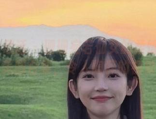 SiHua思话 – 珊珊宛若仙女的柔情超薄连裤袜美图合集，令人陶醉的视觉盛宴