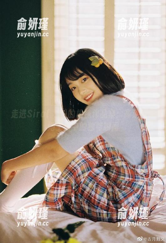 走进Sira(시라)的棉袜作品集：高清记录她生活中的独特瞬间