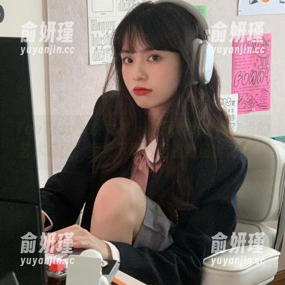 TouTiao头条女神-刘瑾希 TouTiao头条女神 - 刘瑾希维纳斯之爱的艺术套图,免费下载开启视觉盛宴之旅!