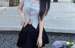 TouTiao头条女神 – 小热巴短裙写真作品集：每一幅原图都散发着优雅魅力