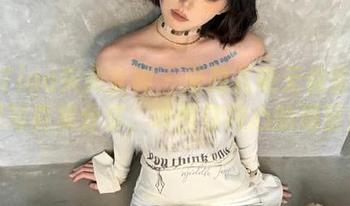 TouTiao头条女神 – 米粒儿毫无保留：美足写真集分享，唤醒你内心的渴望！
