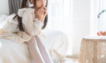 UGirls尤果网 – 让你欲罢不能的孟狐狸秘书写真,快来收藏这组绝美图片资源吧!