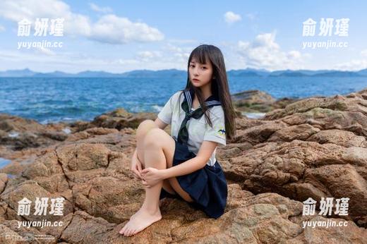UGirls尤果网-杨乔之 UGirls尤果网 - 走进杨乔之的世界:一组展现女王风格的私房图集,让你无法抗拒