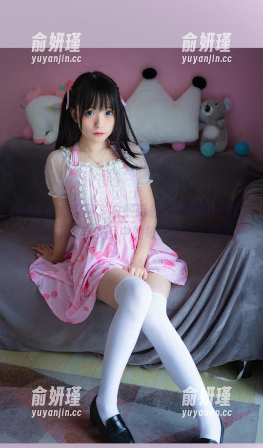 UGirls尤果网 - 白熙萌最新水手服套图，记录下青春岁月中的每一个动人瞬间