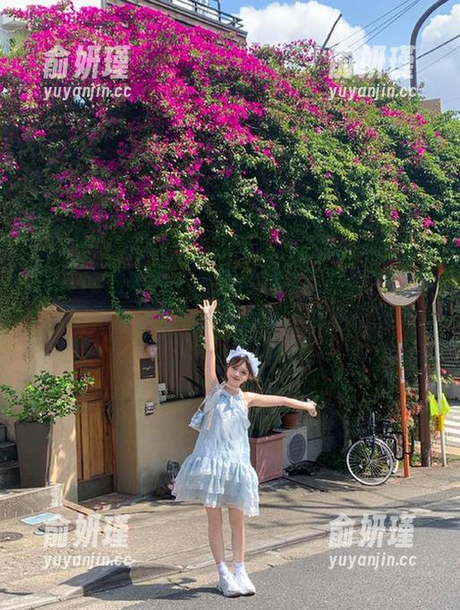 UGirls尤果网-蒋贝贝 UGirls尤果网 - 想要捕捉美丽瞬间?请求下载蒋贝贝的内衣作品集,绝对值得!