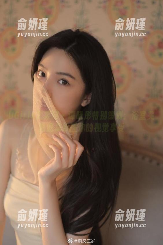 UGirls尤果网 - 谭晓彤特别策划：浴室美图图集唤醒你的视觉享受