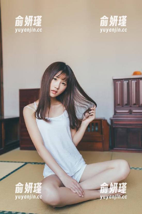 UGirls尤果网-陈宝拉 UGirls尤果网 - 原图分享:走进陈宝拉的温柔世界,感受她通过镜头传递的细腻与温馨。