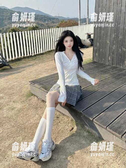 UGirls尤果网-齐贝贝 UGirls尤果网 - 最新齐贝贝比基尼写真,献上夏季视觉盛宴的最佳选择!