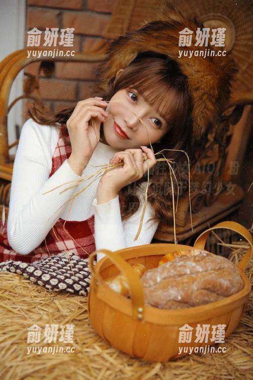 UXING优星馆 - 画中有猫性少女AIO，粉色主题的精选图片，让你沉醉于梦幻少女的世界！