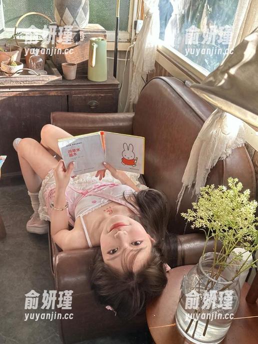 Xiuren秀人网 - 看KOKO可可如何优雅穿泳衣，高清资源展现最真实的自我与简单快乐