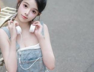 Xiuren秀人网 – 梦幻套装与高清写真集:MOON嘉依带你迈入时尚新境界
