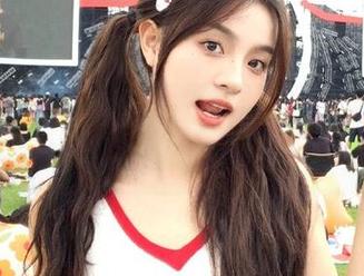Xiuren秀人网 – 甜心写真大赏，e宝小野猫精选美图为你呈现梦幻般的视觉体验