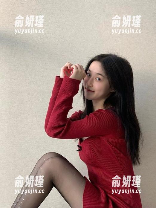 Xiuren秀人网-一颗甜蛋黄a Xiuren秀人网 - 一颗甜蛋黄a倾情献上:黑色主题的高清美图,诠释时尚魅力