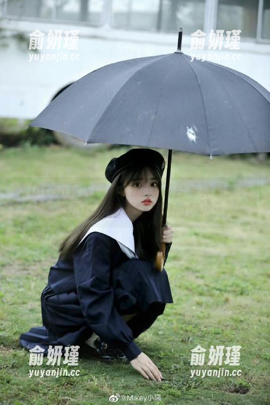 Xiuren秀人网 - 刘婷婷天台写真集：纯美原图让你领略不同的风格