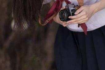Xiuren秀人网 – 周大萌带你开启定制写真之旅，穿梭在师生剧情的梦幻世界