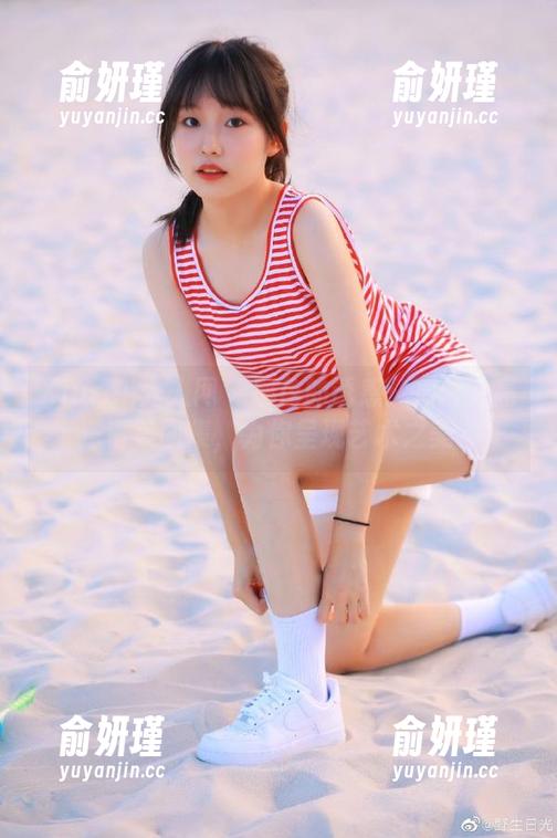 Xiuren秀人网-周波儿 Xiuren秀人网 - 黑色的诱惑:周波儿高清美图集,为你呈现艺术之美