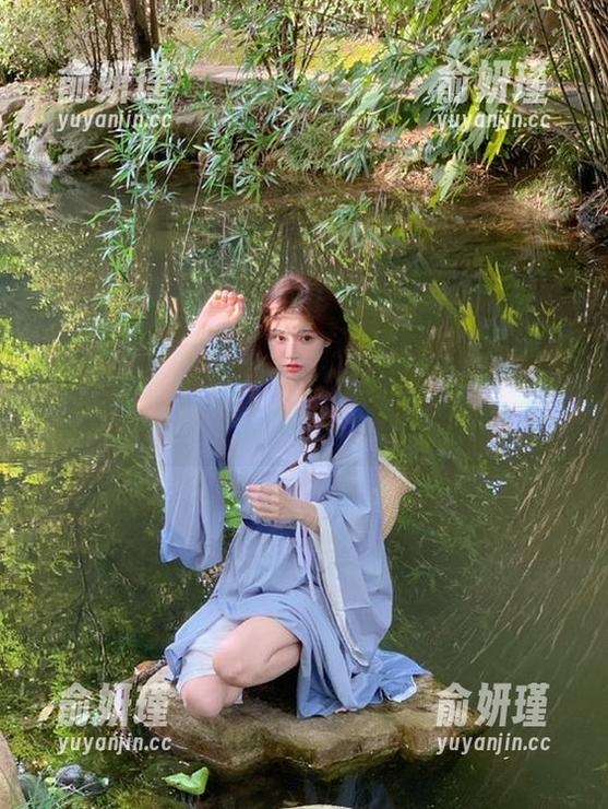 Xiuren秀人网 - 发现大琪琪Emily姐姐的艺术之美，写真精选合集燃起心中灵感