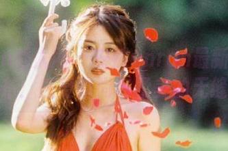 Xiuren秀人网 – 安然anran最新灰丝作品发布：感受时尚与柔美的无缝结合