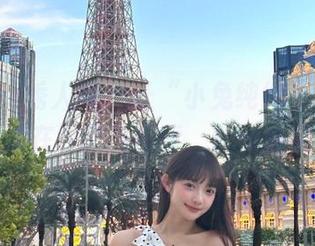 Xiuren秀人网 – 让“小兔纯纯”为你呈现精致在线网袜写真，瞬间点亮一天
