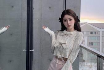 Xiuren秀人网 – 小蛮妖_honey带你领略肉丝资源:图库里的妖娆传奇