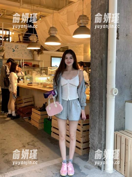 Xiuren秀人网-朱可儿 Xiuren秀人网 - 高清原图!朱可儿校服瞬间,捕捉校园里的美好时光