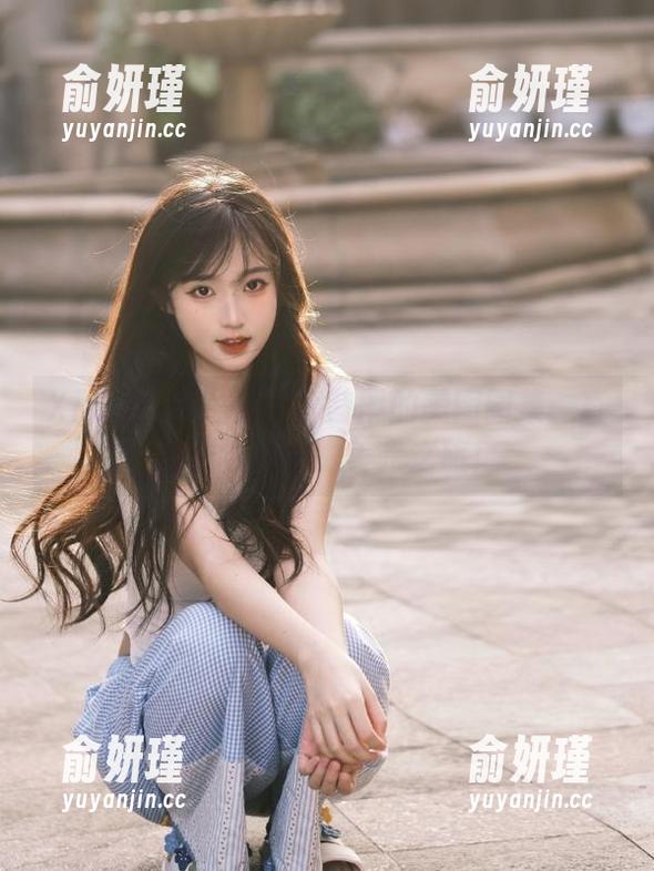 Xiuren秀人网-李昔雨 Xiuren秀人网 - 李昔雨的美图图集:直击视觉神经的美足之旅!