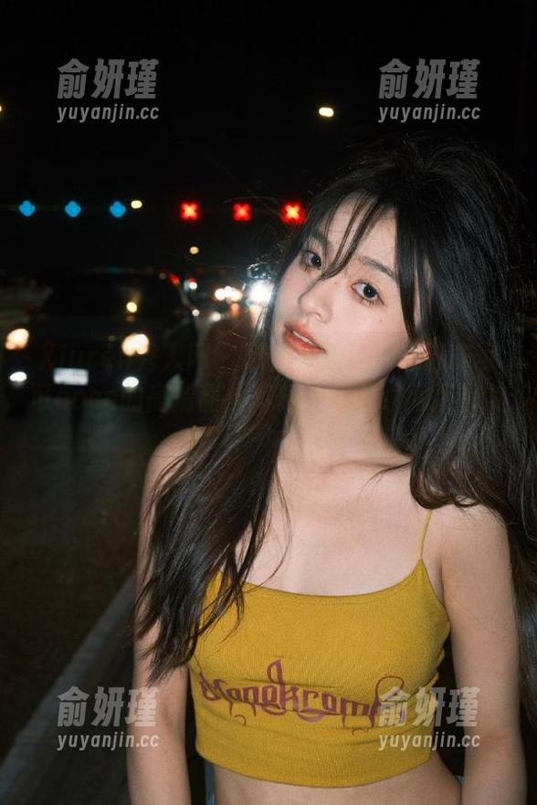 Xiuren秀人网 - 原图大放送：探寻杨可可coco的高清甜心写真，心动瞬间尽在其中
