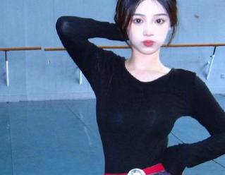 Xiuren秀人网 – 精选合集：观看王婉悠Queen如棉袜般柔软的写真作品