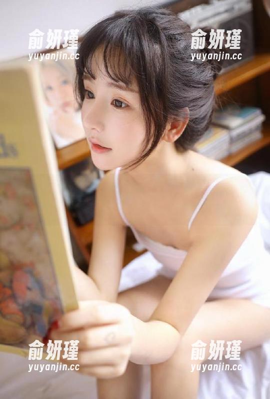 Xiuren秀人网 - 白琮瑗倾情推荐：毛衣写真在线美图，为你带来时尚灵感